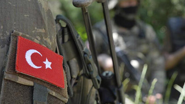 Bakanlardan şehit askerlerimiz için başsağlığı mesajı