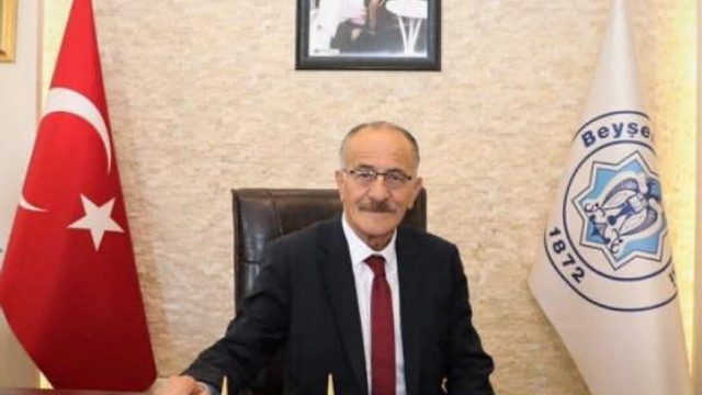 Bir belediye başkanı daha koronavirüse yakalandı