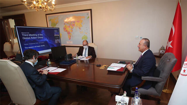 Bakan Çavuşoğlu: Kovid-19 zayıf noktaları gösterdi