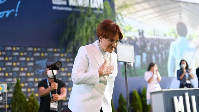 Meral Akşener yeniden genel başkan seçildi