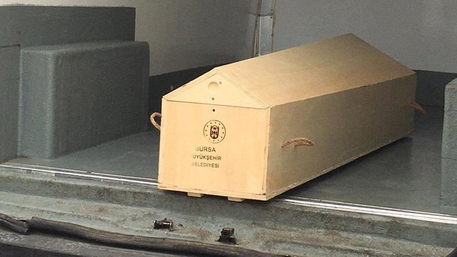 Rezalet! Belediye cenazeyi ortada bıraktı