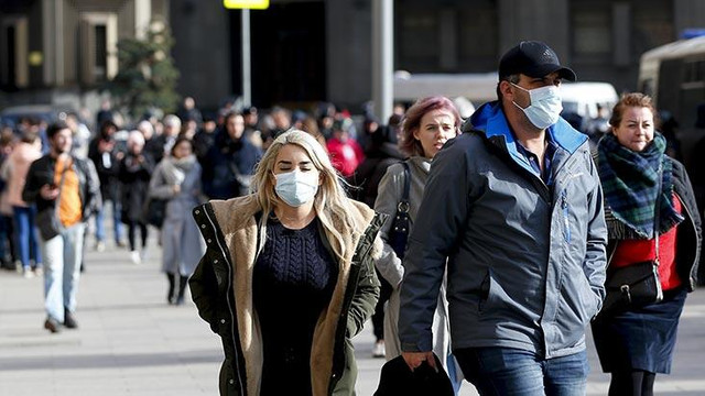 Alman virologtan kötü haber: Maskeden kurtuluş yok