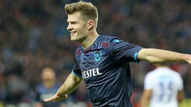 Trabzonspor Sörloth'u KAP'a bildirdi! İşte bonservis bedeli