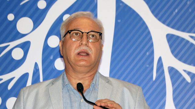 Bilim Kurulu Üyesi Özlü'den sigara içenler için kritik uyarı