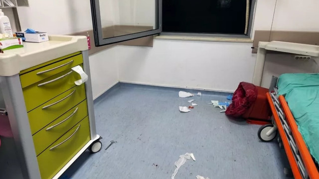 Sağlık çalışanına tekme, tokat ve makaslı saldırı!