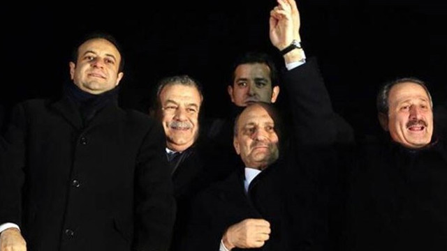 ''4 eski bakan araştırılsın''