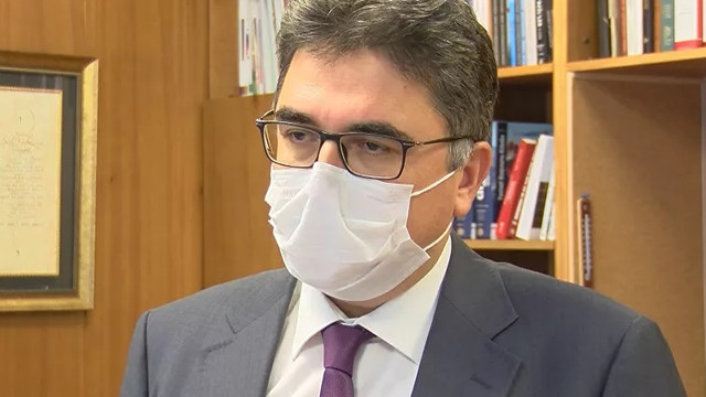 İstanbul Üniversitesi Tıp Fakültesi Dekanı: '2-3 ay daha dişimizi sıkalım'