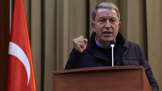 Bakan Akar'dan ABD'ye: ''Biz şimdi hasım mıyız?''