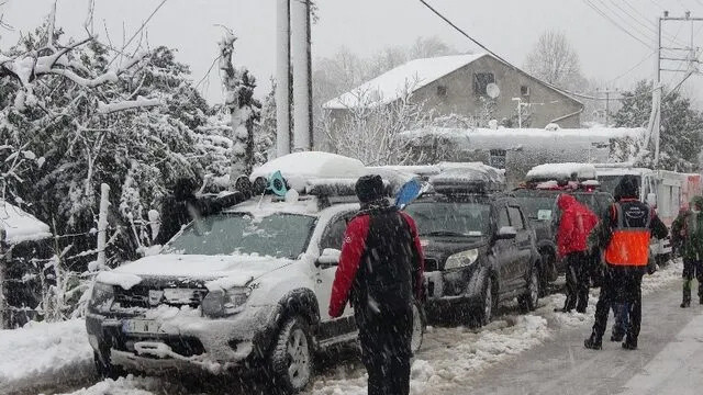 FSM'de kaza! Yaralanan polisler hastaneye kaldırıldı