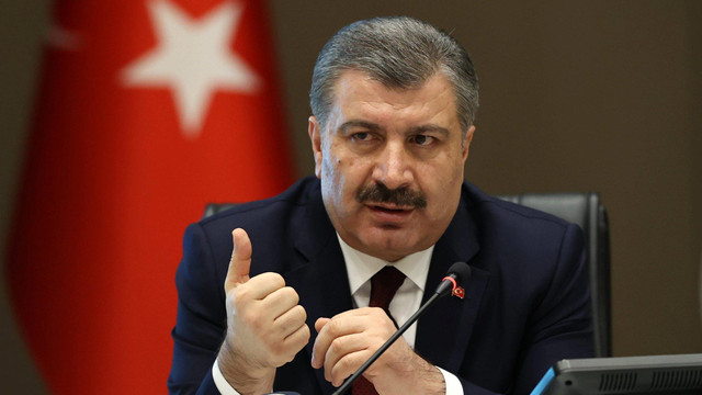 Bakan Koca'dan sağlık çalışanlarına mesaj