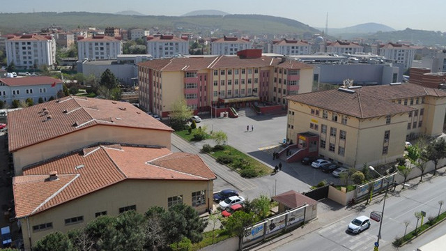 AK Partili belediye borcu için okul sattı!