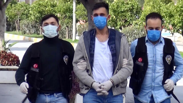 Araçta iki çocuğu varken uyuşturucu kullandı