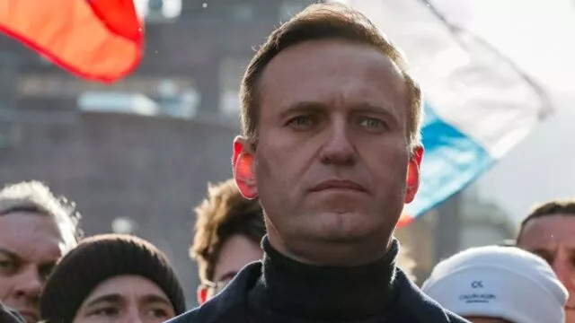 Rus muhalif Navalny ülkesine döndü