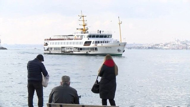 Kadıköy-Adalar vapurunda intihar girişimi