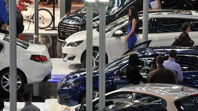 Araç alacaklar dikkat! Otomobil fiyatlarında ilk kez düşüş yaşandı