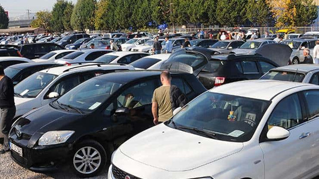 İkinci el araba fiyatları bir yılın en düşük seviyesinde