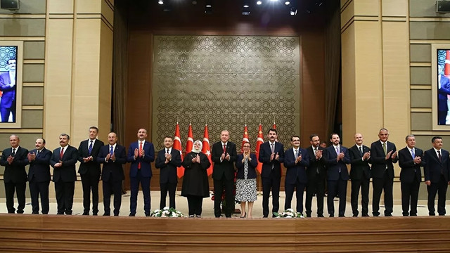 Erdoğan'dan hem kabine de hem de AK Parti'de revizyon hazırlığı!