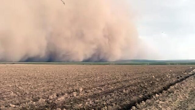 Konya'da kum fırtınası paniği! - Resim : 1