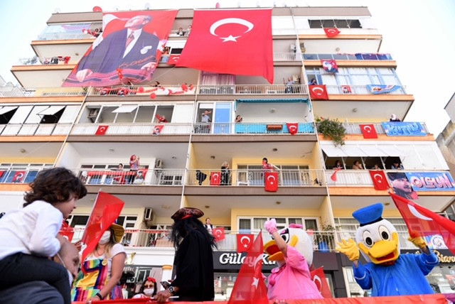 Muratpaşa’dan muhteşem 23 Nisan kutlaması - Resim : 1