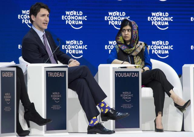 Kanada Başbakanı çoraplarıyla NATO Zirvesi'ne renk kattı - Resim : 2