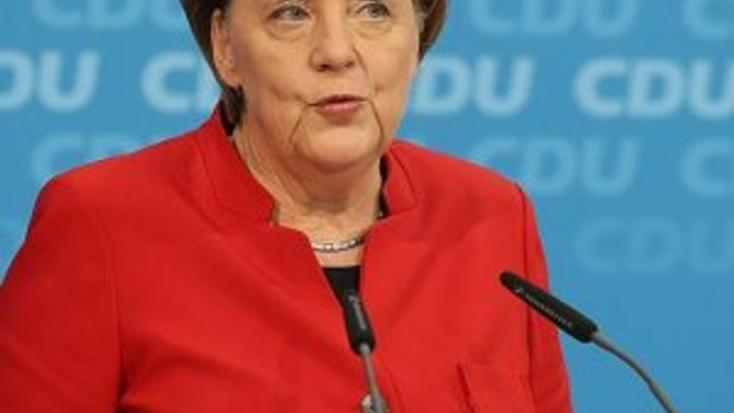 Merkel'den sürpriz! Yeniden aday olacak mı? Dünya
