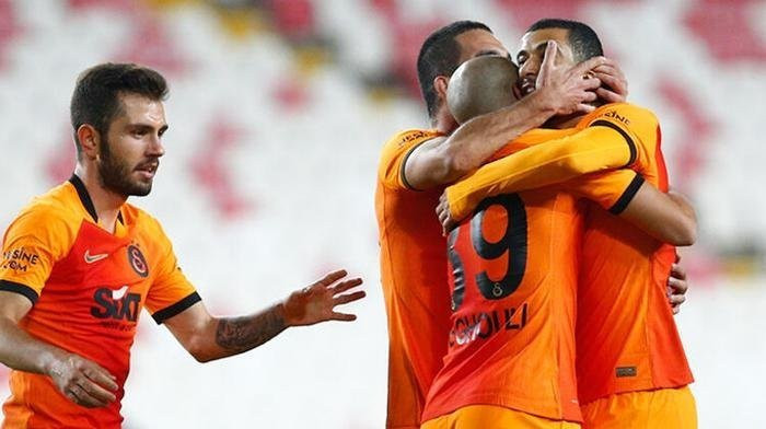 Galatasaray'dan dev golcü hamlesi - Resim: 4