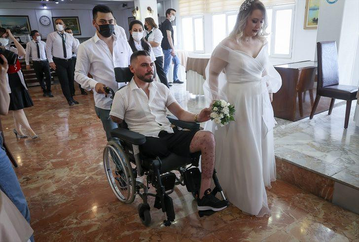 Pençe-Şimşek operasyonunda sağ kolunu ve bacağını kaybetmişti: Hastanede evlendi - Resim : 1