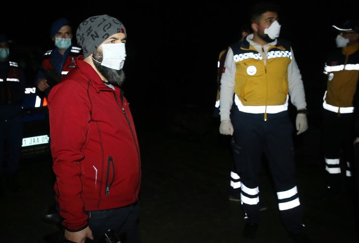 Gece yarısı sokağa döküldüler ! - Resim: 4