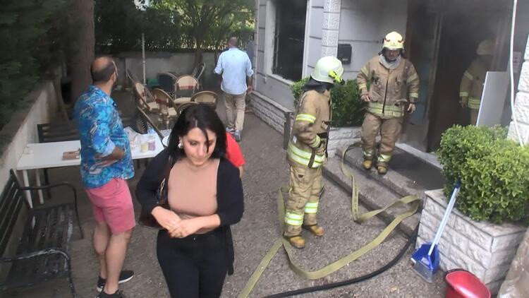 İstanbul'da panik anları: Gözyaşlarına boğuldu - Resim : 1