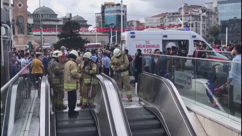 İstanbul metrosunda intihar girişimi ve su baskını - Resim : 1