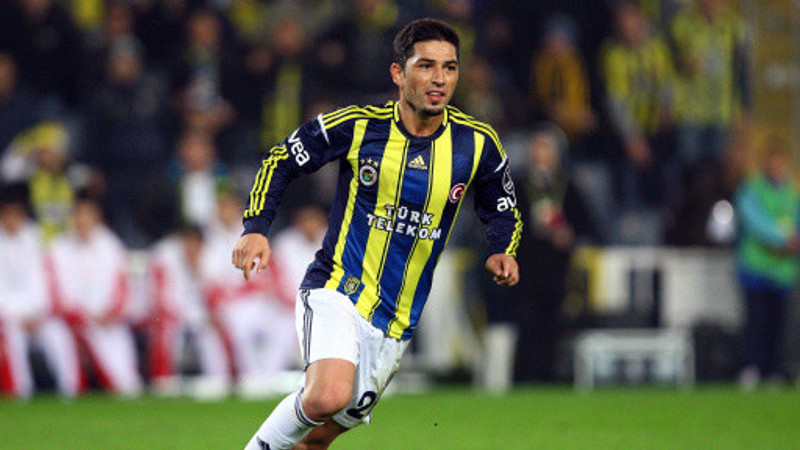 Fenerbahçeli eski futbolcu Sezer Öztürk dehşet saçtı: 1 ölü, 4 yaralı - Resim : 1