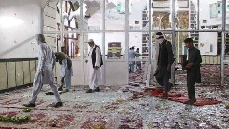 Afganistan'da camide patlama: Ölü ve yaralılar var - Resim : 1