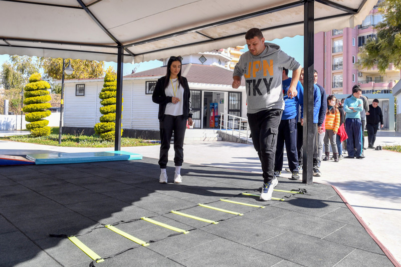 Mersin Büyükşehir Engelsiz Yaşam Parkı'ndaki etkinliklere engel yok - Resim : 2