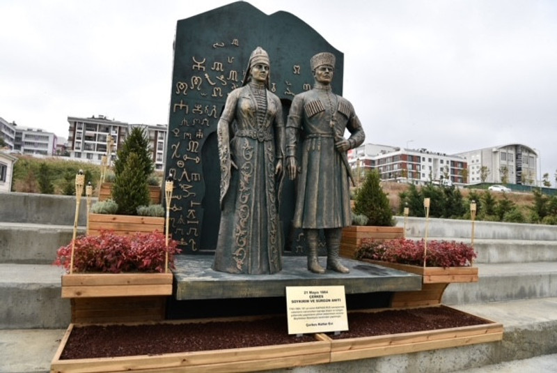 Çerkes Soykırım ve Sürgün Anıtı Beylikdüzü'nde açıldı - Resim : 1
