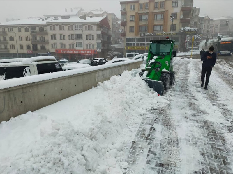 Ankara Büyükşehir Belediyesi karla mücadelede teyakkuzda - Resim : 1