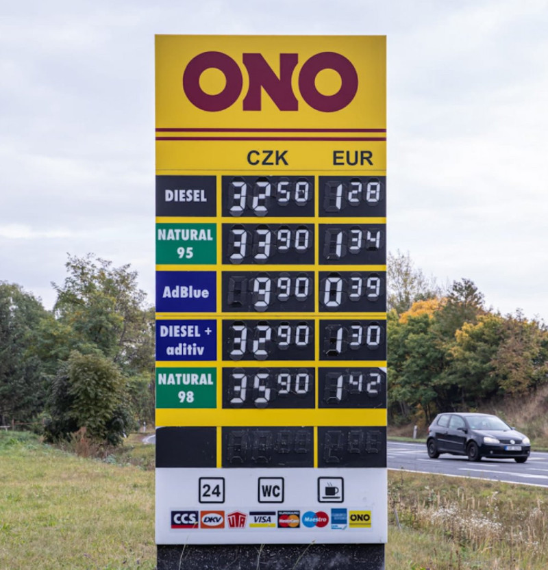Almanlar benzin almak için ülke değiştiriyor - Resim : 1