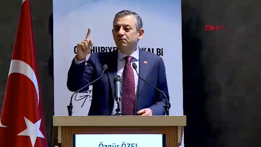 CHP Genel Başkanı Özgür Özel, eski CHP Genel Başkanı Kemal Kılıçdaroğlu'nun 'Yola çıktığınız arkadaşlarınızın ihanet etmemesi gerekiyor size' sözlerine ilişkin, "Onları hiç üstüme alınmadım. Hiç etmedim çünkü" dedi.