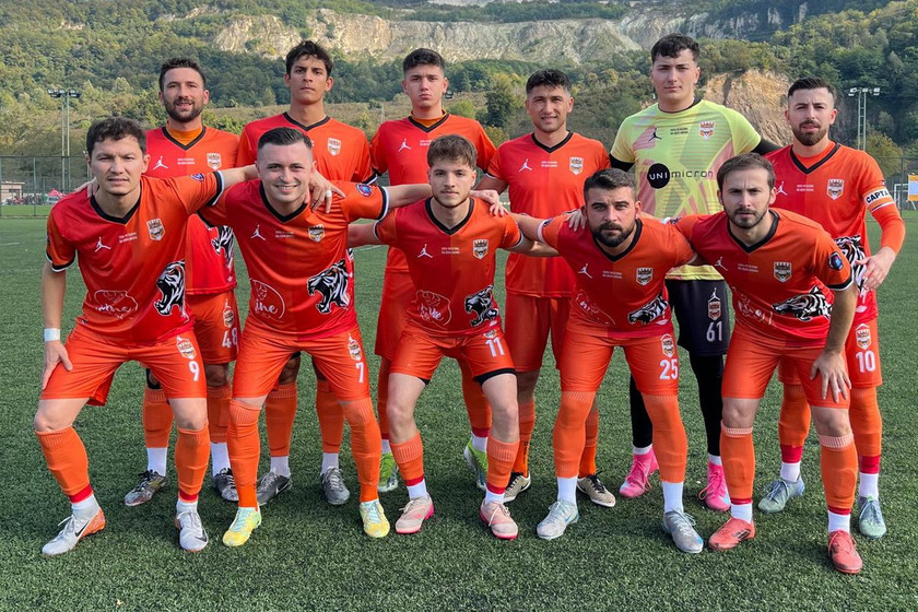 Ordu Süper Amatör Lig’inin 2025 – 2026 İSA ÇİÇEK Sezonun ilk haftasında Oney 52 Spor ile Kumruspor karşı karşıya geldi. Mücadele boyunca büyük bir çekişmeye sahne olan karşılaşmayı Oney 52 Spor, son dakikalarda bulduğu golle 2-1 kazanarak sezona galibiyetle başladı.