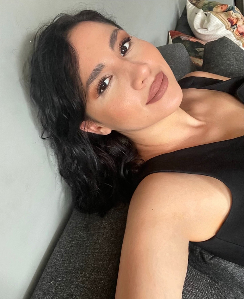 Habertürk'ün eski spikerlerinden Nur Köşker, uyuşturucu soruşturması kapsamında tutuklanan Habertürk'ün Genel Yayın Yönetmeni Mehmet Akif Ersoy'un kendisini taciz ettiğini iddia etti.