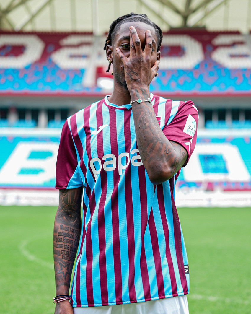 Trabzonspor, Muhammed Cham ile 4+1 yıllık sözleşme imzalandığını Kamuyu Aydınlatma Platformu’na (KAP) bildirdi.