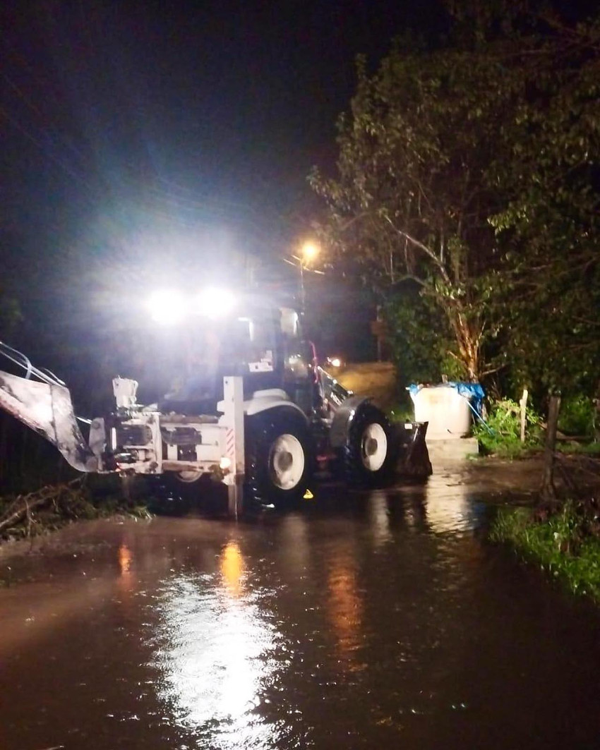 Giresun'da sağanak yağış: Cadde ve sokaklar suyla doldu - Resim : 2