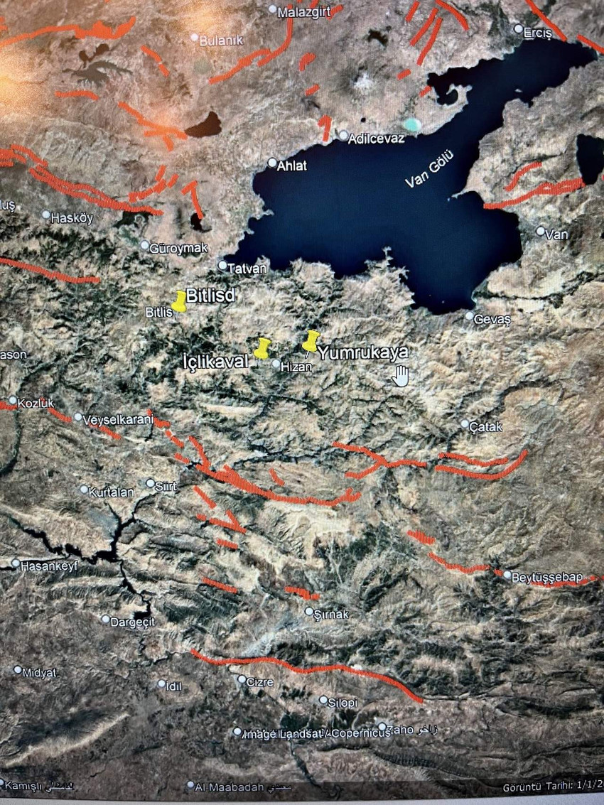 Bitlis’te bugn sabah saatlerinde meydana gelen 4,3 büyüklüğündeki depremi değerlendiren Prof. Dr. Naci Görür 6 şubat depremlerini işaret etti.