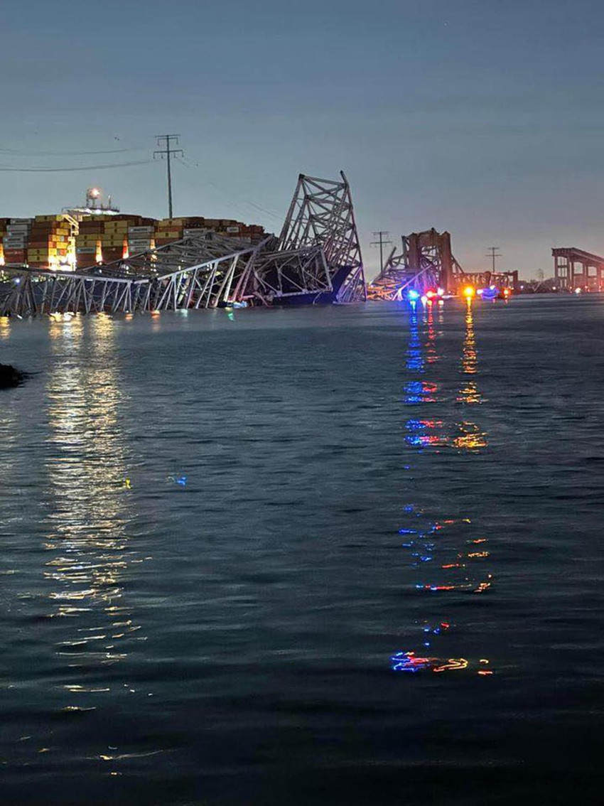 ABD’de bulunan Francis Scott Key Köprüsü büyük bir teknenin çarpması sonucu çöktü. O anlar saniye saniye kameralara yansıdı.