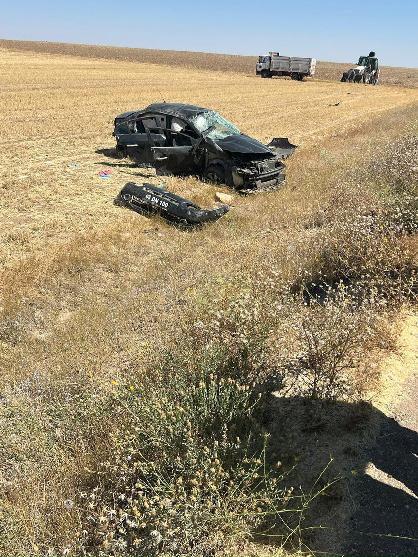 Yozgat Yenifakılı Belediye Başkanı Musa Sarıaslan, geçirdiği trafik kazası sonucu hayatını kaybetti.