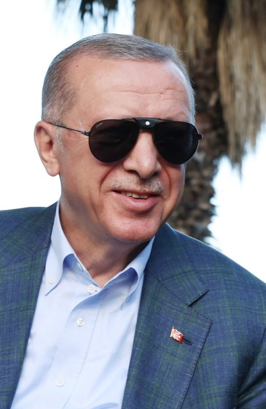 Erdoğan'ın güneş gözlüğünün fiyatı ortaya çıktı - Resim : 1