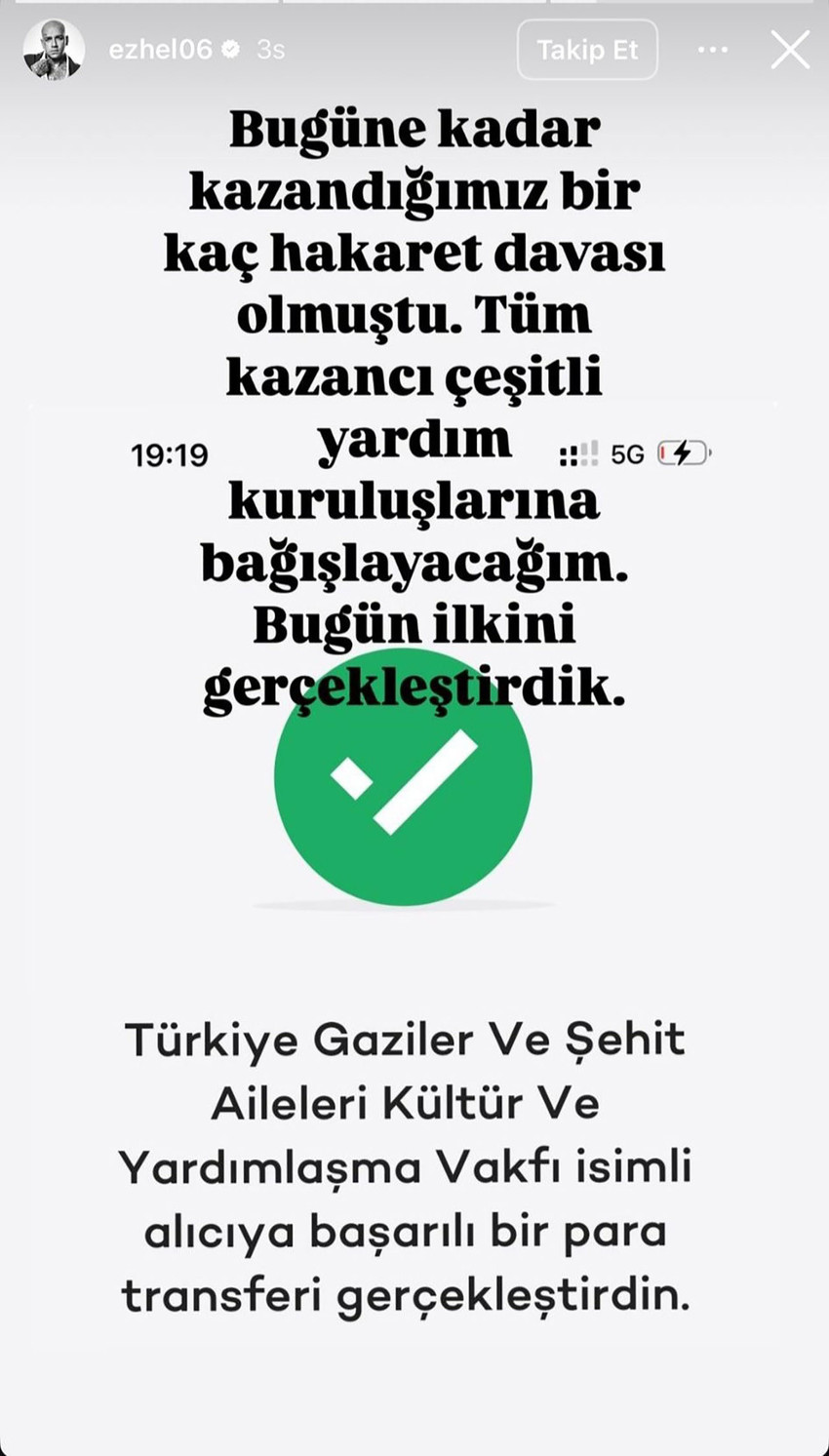 Ünlü rapçi Ezhel, hakaret davalarından kazandığı tazminatı Türkiye Gaziler ve Şehit Aileleri Vakfı'na (TÜGŞAV) bağışladı. TÜGŞAV ise ünlü rapçinin bağışını kabul etmedi.