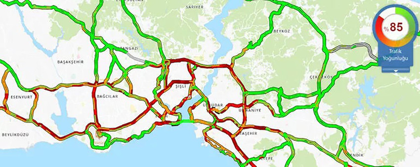 Yola çıkacaklar dikkat! Trafik durma noktasında - Resim : 1