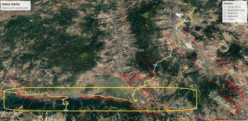 Kütahya, Simav'da dün meydana gelen 5.4 büyüklüğünde deprem sonrası bölgedeki sarsıntılar devam ederken "Simav’da depremlerin yıkım eşik değeri M6,3’dür" diyen Prof. Dr. Ahmet Ercan, "İkinci el kırık üzerinde olması nedeniyle böyle büyük bir depremin olması şaşırtıcı olur" ifadelerini kullandı.