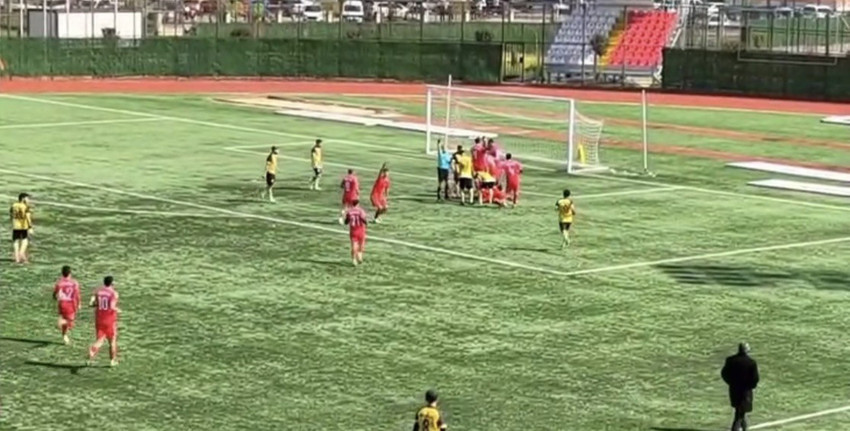 Mardin'de amatör maçtaki kavgada futbolcunun elmacık kemiğini kıran futbolcu tutuklandı.