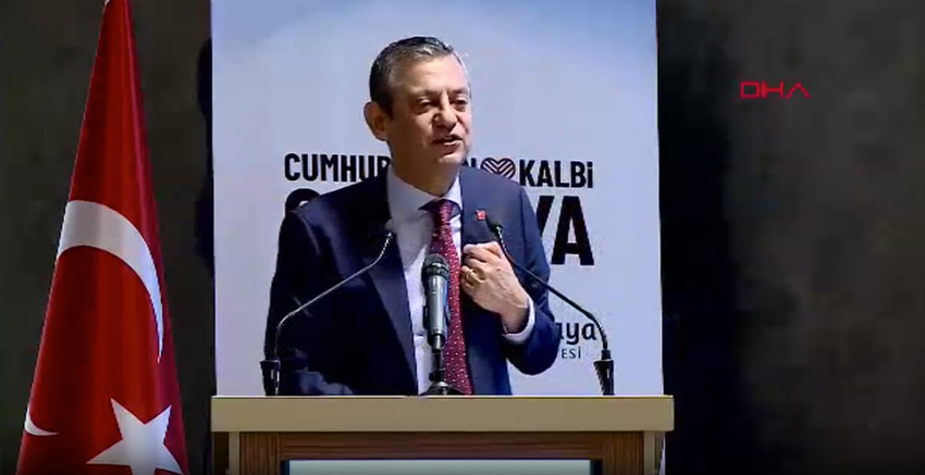 CHP Genel Başkanı Özgür Özel, eski CHP Genel Başkanı Kemal Kılıçdaroğlu'nun 'Yola çıktığınız arkadaşlarınızın ihanet etmemesi gerekiyor size' sözlerine ilişkin, "Onları hiç üstüme alınmadım. Hiç etmedim çünkü" dedi.